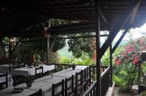 Bela varanda do restaurante Hofbrauhaus, na pequena Mulungu, próxima à Guaramiranga, na Serra do Baturité - CE